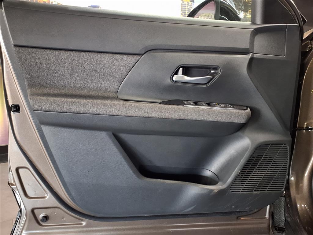 new 2026 Nissan Kicks car, priced at $24,431