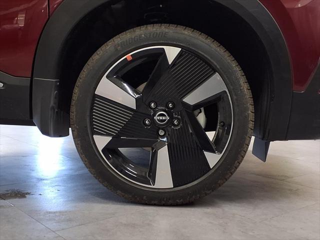 new 2025 Nissan Kicks car, priced at $28,156