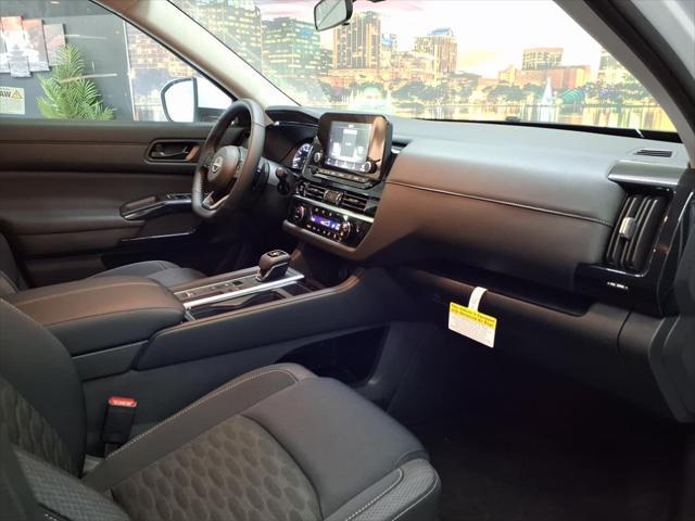new 2025 Nissan Pathfinder car, priced at $41,606