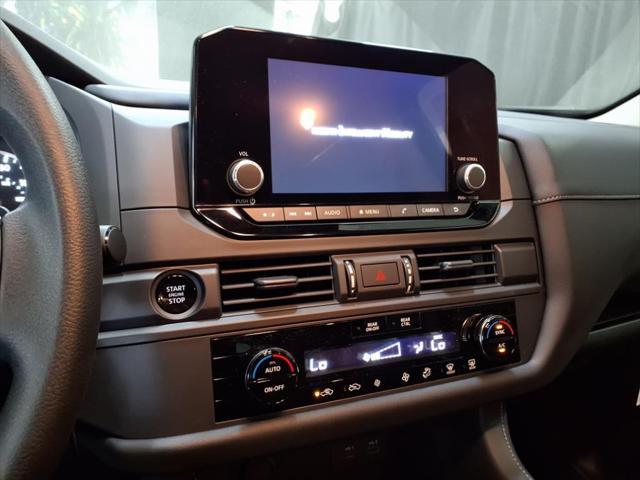 new 2025 Nissan Pathfinder car, priced at $36,221