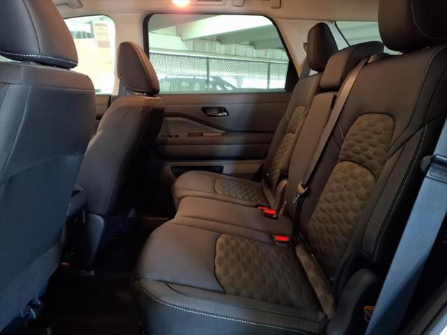 new 2025 Nissan Pathfinder car, priced at $36,221