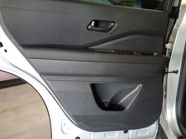 new 2025 Nissan Pathfinder car, priced at $36,300