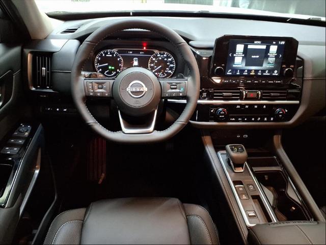 new 2025 Nissan Pathfinder car, priced at $41,643