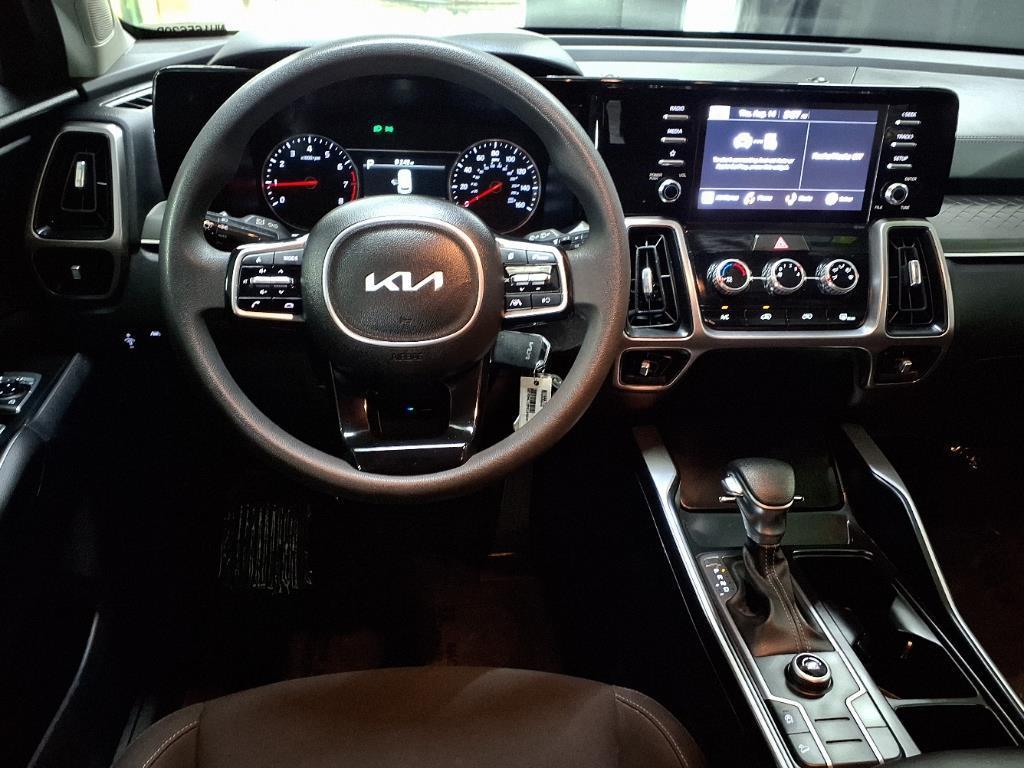 used 2023 Kia Sorento car, priced at $18,999