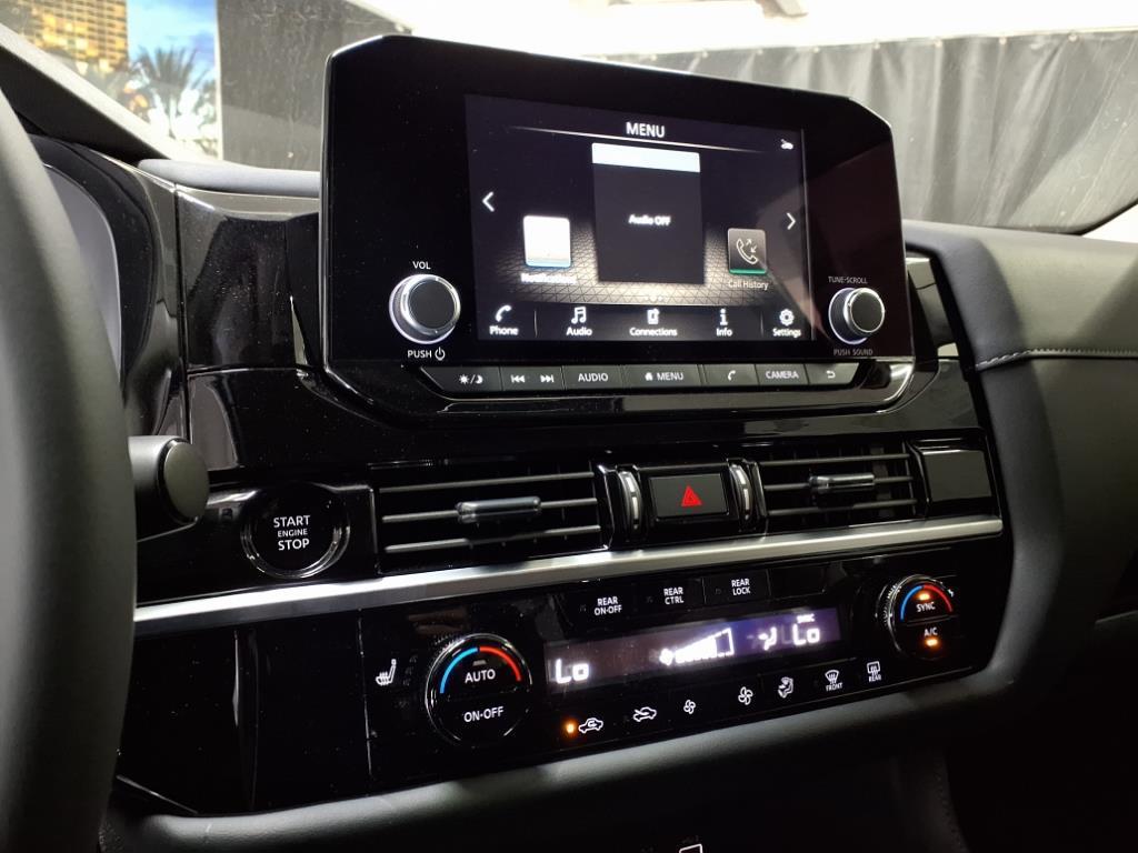 new 2025 Nissan Pathfinder car, priced at $34,669