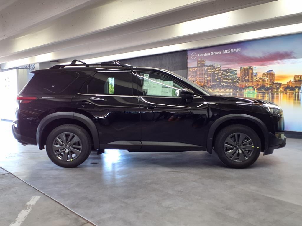 new 2025 Nissan Pathfinder car, priced at $34,669