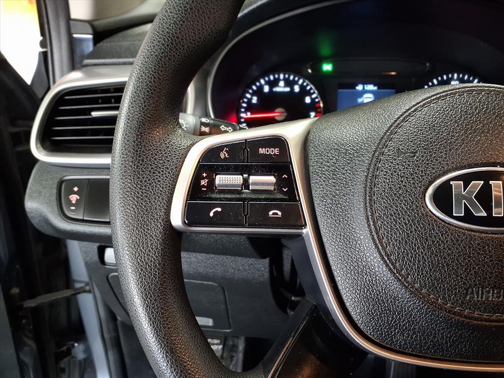used 2020 Kia Sorento car, priced at $14,999