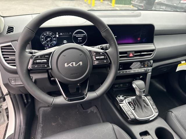 new 2025 Kia Seltos car, priced at $33,850