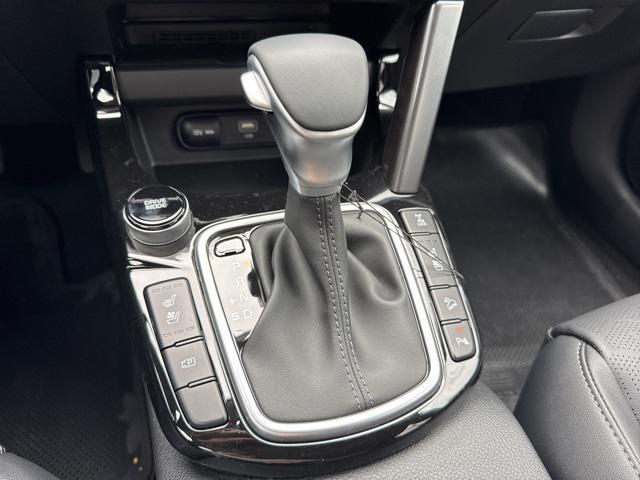 new 2025 Kia Seltos car, priced at $33,850