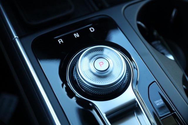 new 2025 Kia Carnival Hybrid car, priced at $45,230