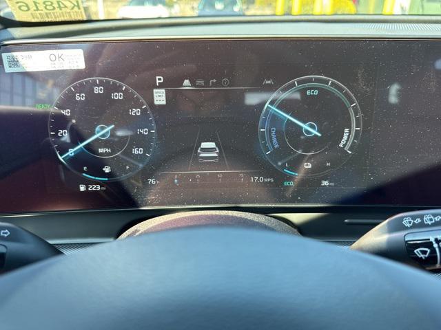 new 2025 Kia Sportage Hybrid car, priced at $39,710