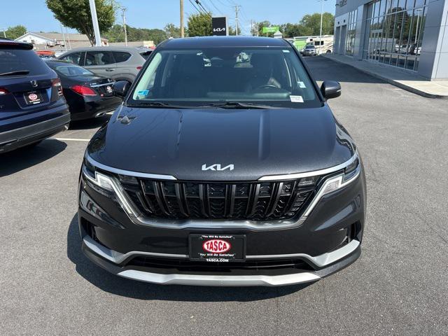 used 2023 Kia Carnival car, priced at $31,000