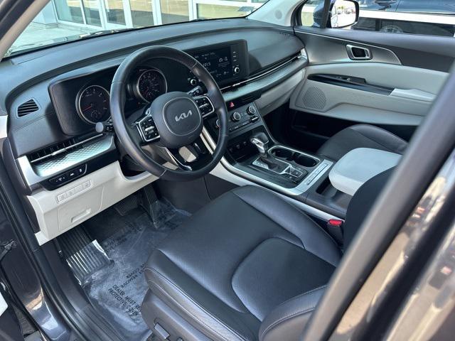 used 2023 Kia Carnival car, priced at $31,000