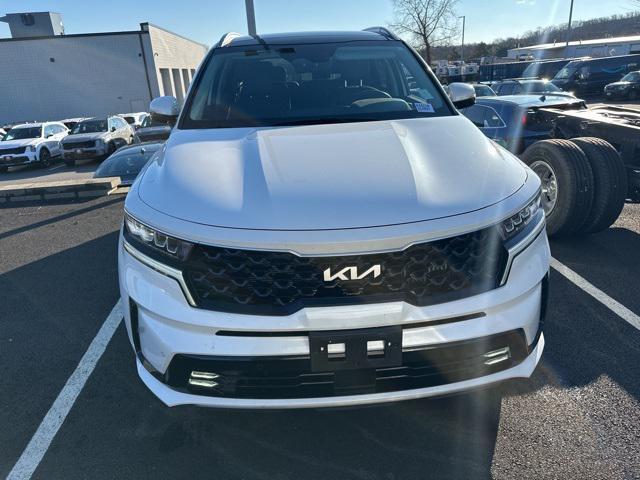 used 2022 Kia Sorento Hybrid car, priced at $29,800