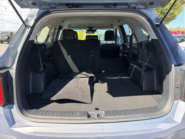 used 2025 Kia Sorento car, priced at $31,900