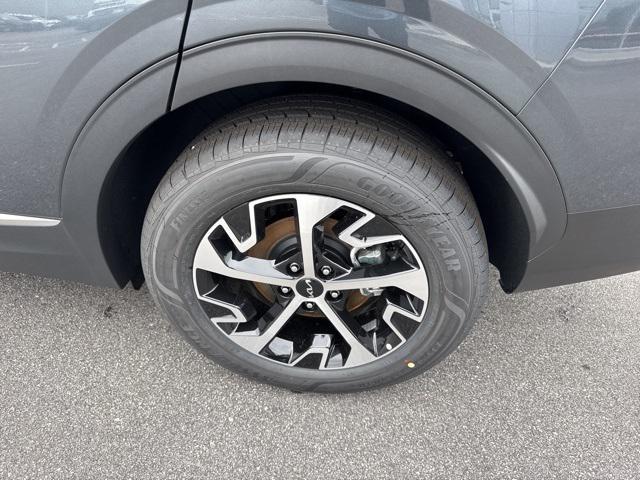 new 2025 Kia Sportage Hybrid car, priced at $34,905