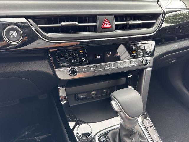 new 2025 Kia Seltos car, priced at $28,805