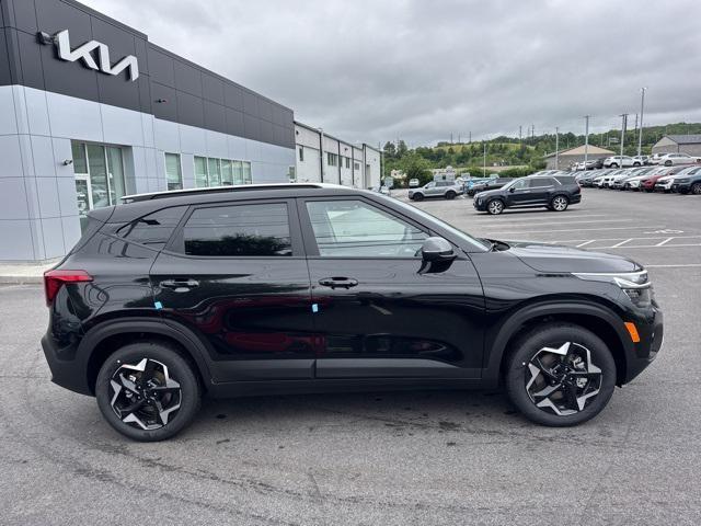 new 2025 Kia Seltos car, priced at $28,805