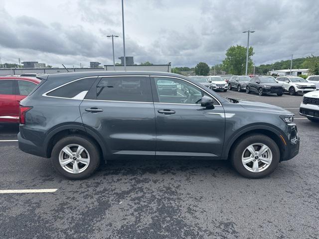 used 2022 Kia Sorento car, priced at $26,998