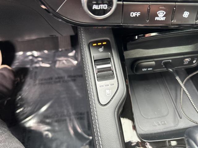 used 2024 Kia Telluride car, priced at $44,998