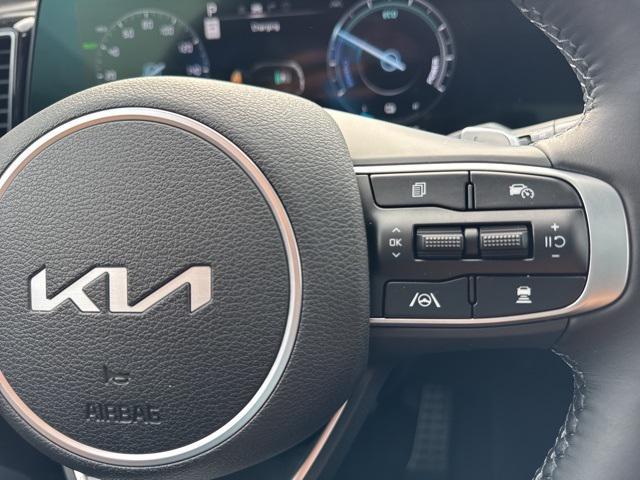 new 2025 Kia Sportage car, priced at $46,090