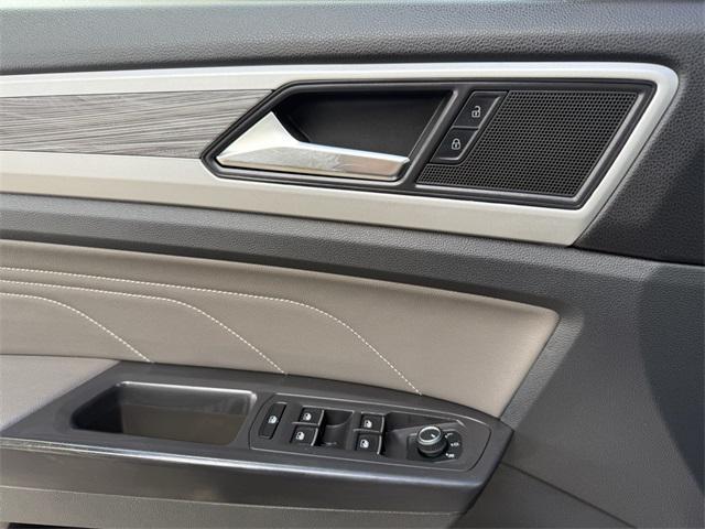 used 2022 Volkswagen Atlas Cross Sport car, priced at $25,900