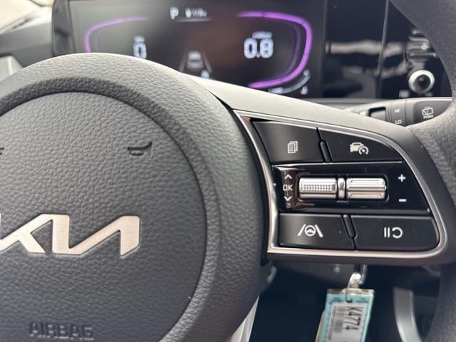 new 2025 Kia Seltos car, priced at $26,275
