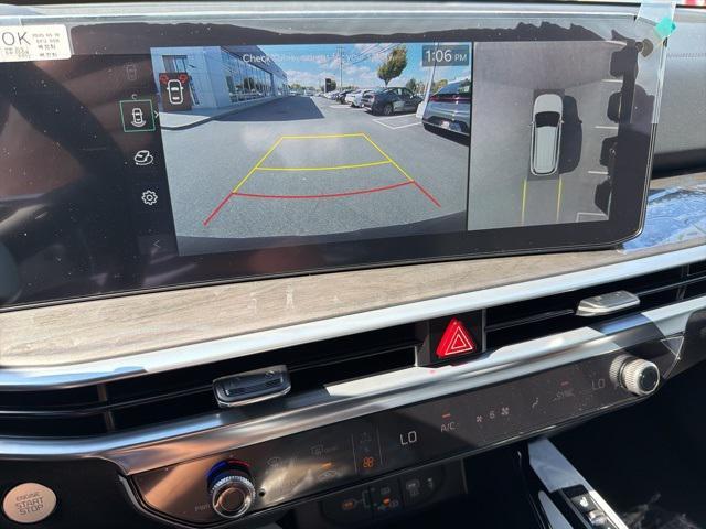 new 2025 Kia Sorento car, priced at $48,655