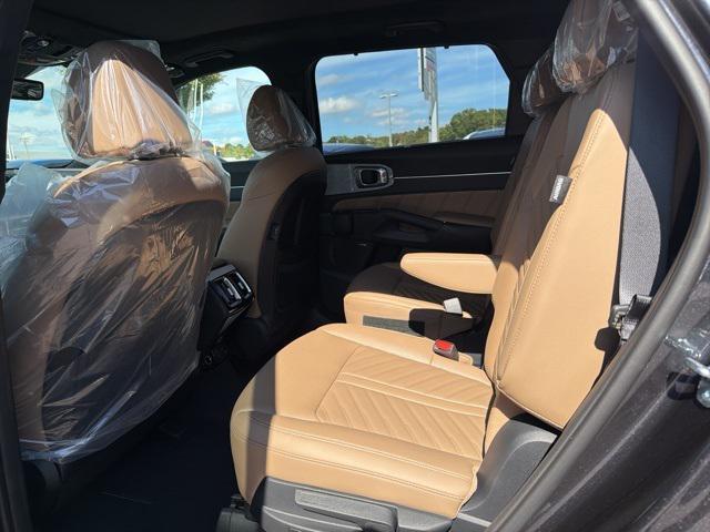 new 2025 Kia Sorento car, priced at $48,655