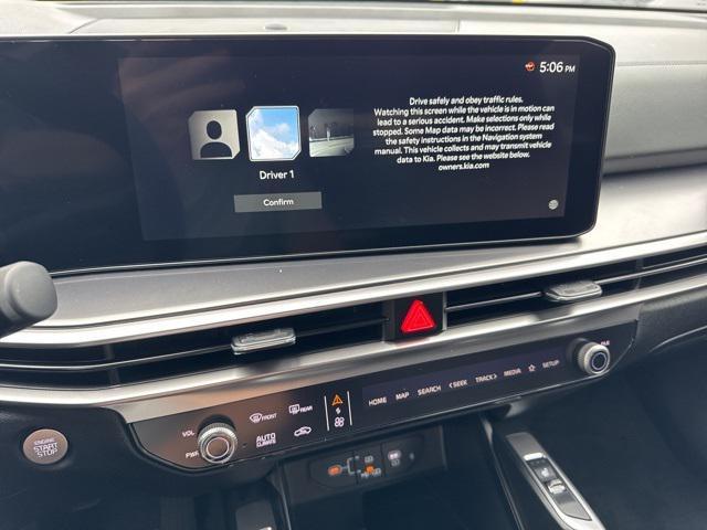 new 2025 Kia Sorento car, priced at $43,375