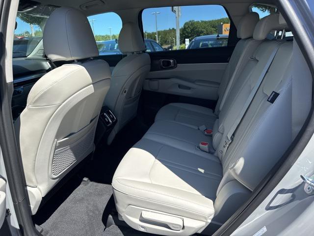 new 2025 Kia Sorento car, priced at $39,375