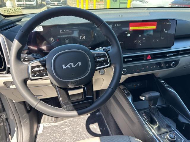 new 2025 Kia Sorento car, priced at $39,375