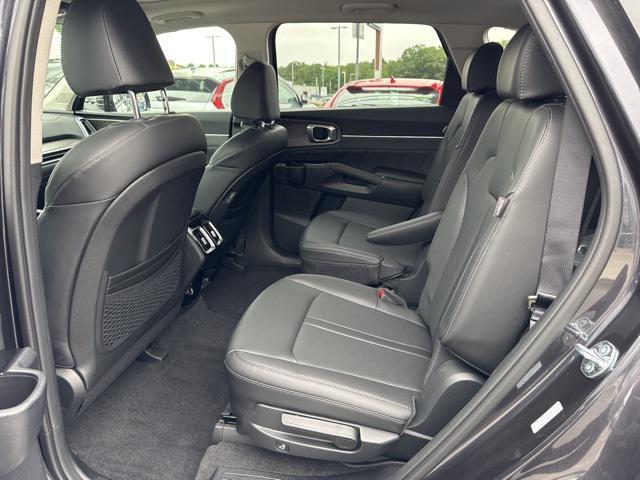 new 2025 Kia Sorento car, priced at $45,480