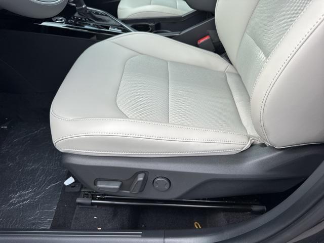 new 2025 Kia Niro car, priced at $33,990