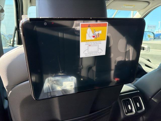 new 2026 Kia Sorento car, priced at $43,445