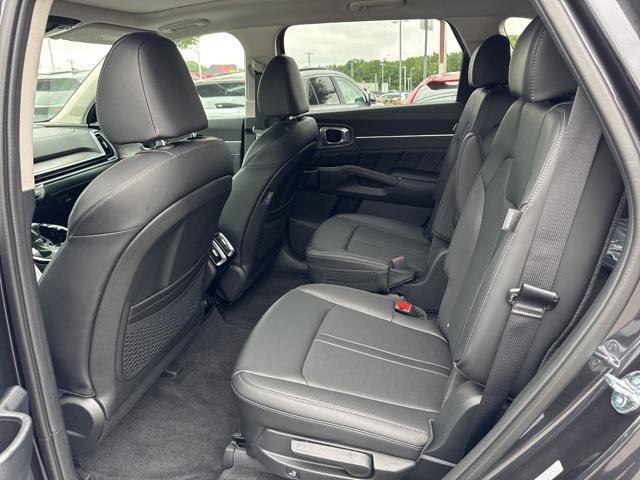 new 2025 Kia Sorento car, priced at $45,480