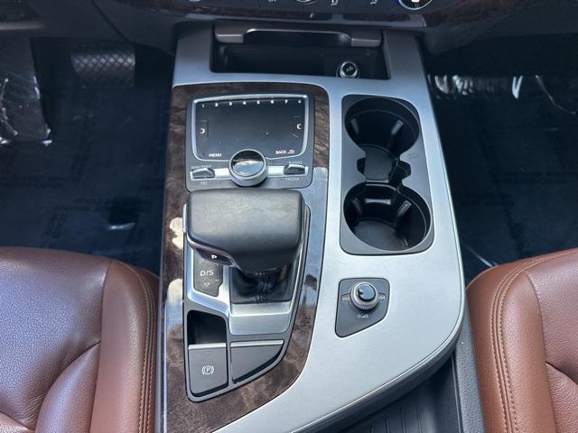 used 2019 Audi Q7 car, priced at $19,990
