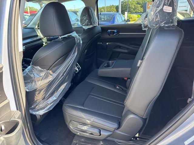 new 2025 Kia Sorento car, priced at $38,530