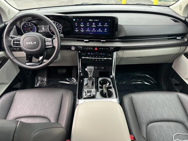 used 2024 Kia Carnival car, priced at $34,900