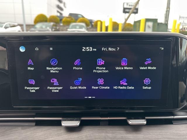 used 2024 Kia Carnival car, priced at $34,900