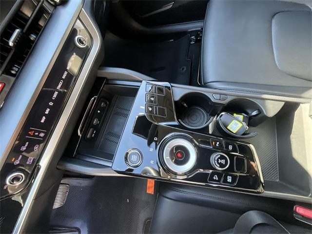 used 2023 Kia Sportage Hybrid car, priced at $27,900