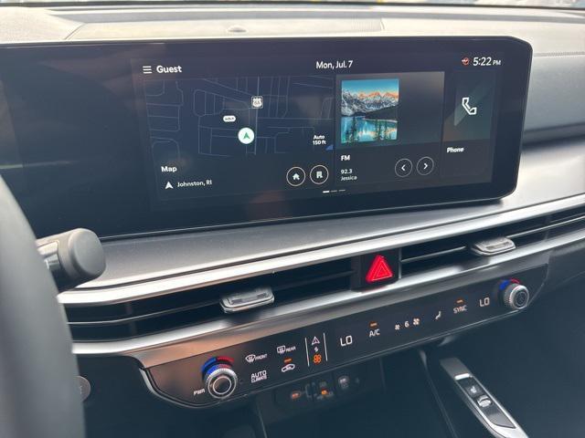 new 2025 Kia Sorento car, priced at $39,375