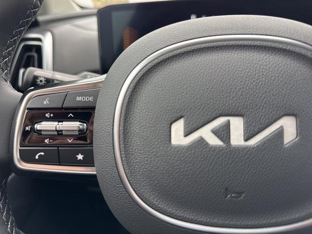 new 2025 Kia Sorento car, priced at $38,880