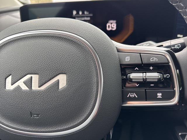 new 2025 Kia Sorento car, priced at $38,880