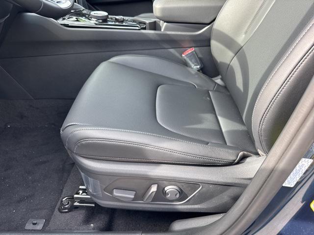 new 2025 Kia Sportage Hybrid car, priced at $34,160
