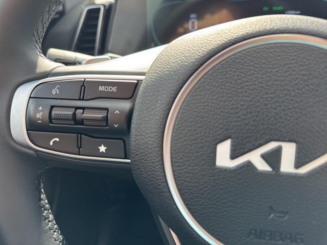 new 2025 Kia Sportage Hybrid car, priced at $34,160