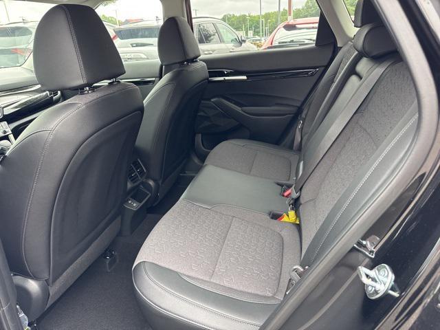 new 2025 Kia Seltos car, priced at $28,805