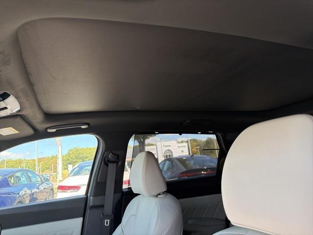 new 2025 Kia Sorento Hybrid car, priced at $48,595