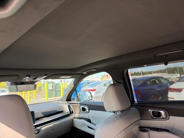 new 2025 Kia Sorento Hybrid car, priced at $48,595