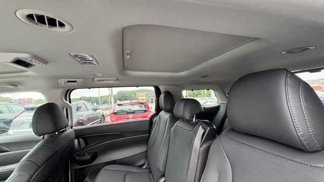 new 2026 Kia Carnival car, priced at $53,285